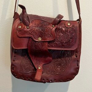 Vintage Saddle Purse - Perfect for completing your NFR outfit!